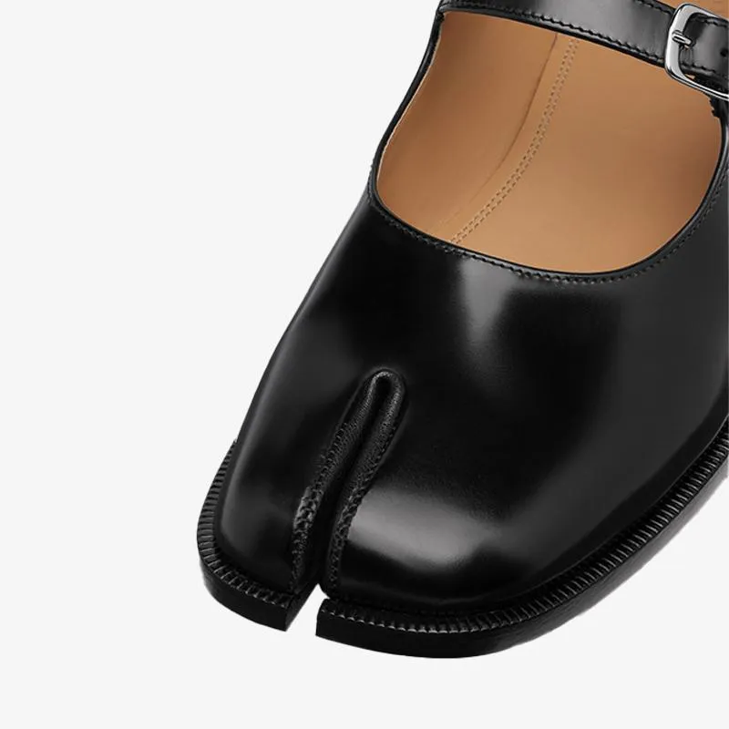 Adjustable Buckle Split-Toe Shoe