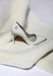 Bond Heels