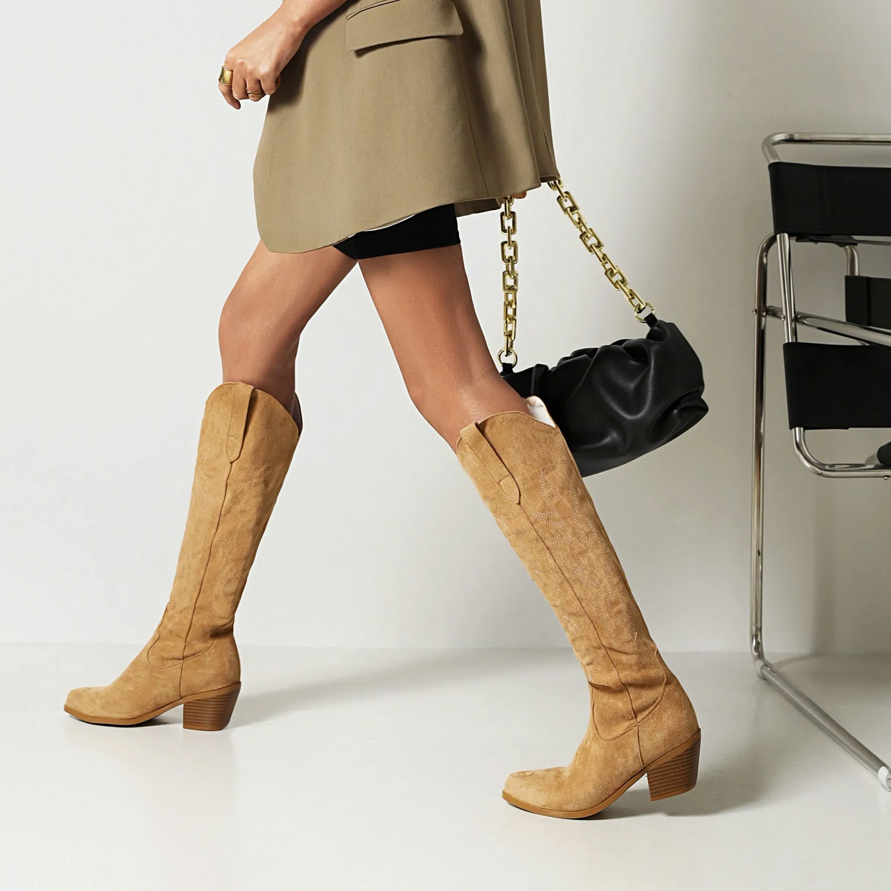 Embroidery pointed toe knee high cowboy boots Block heels knee high western boots