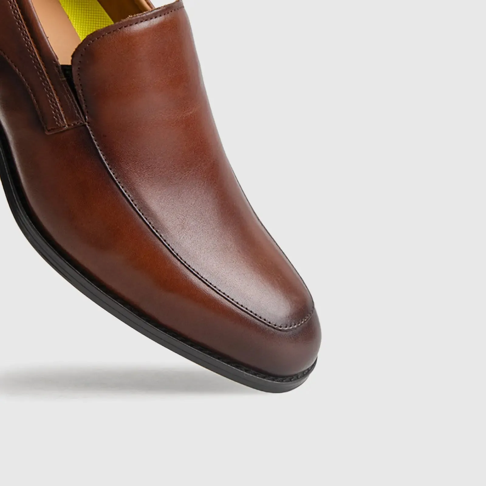 Florsheim Amelio Moc Slip on Tan 14266