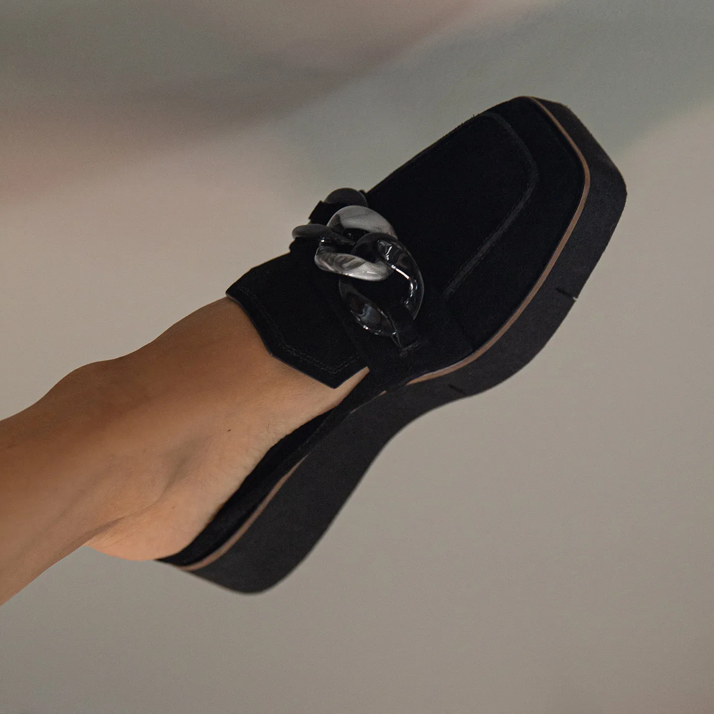 NAKED FEET ELECT IN WHITE PLATFORM