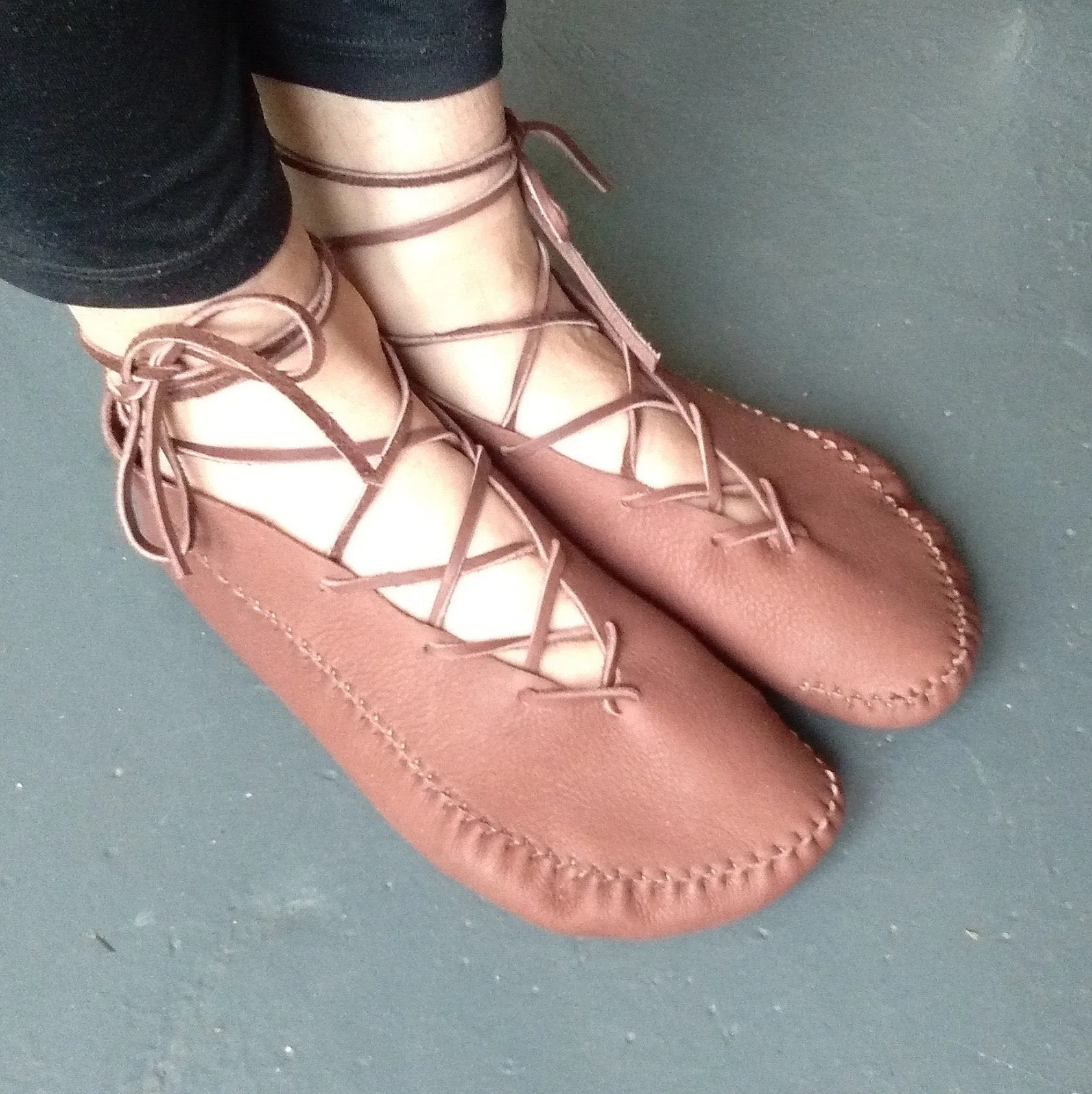 "Summer" Moccasins with Laces / Custom-Made Barefoot-Shoes