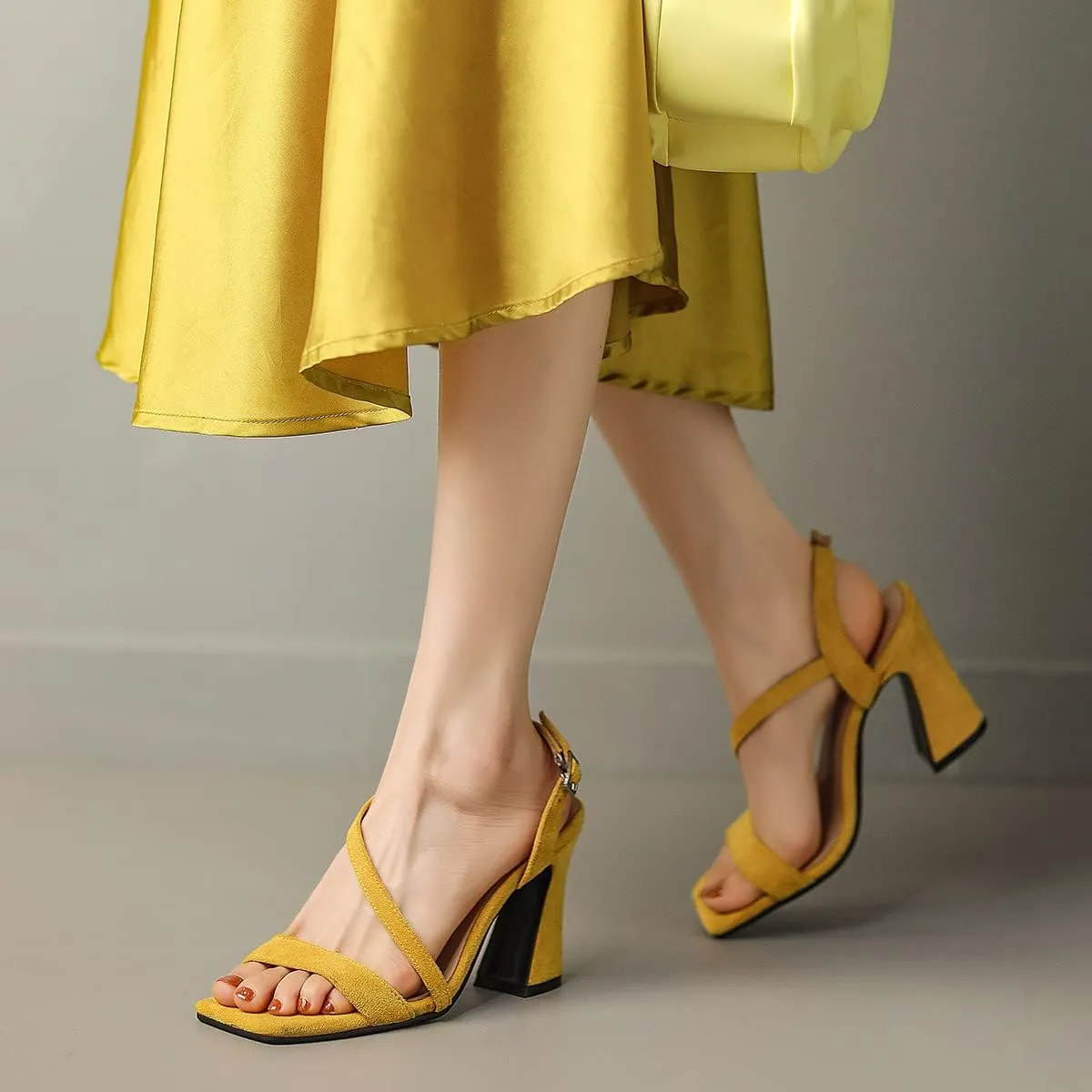 Roimaash Women Elegant Dressy Sandals Chunky Heels Open Toe Strappy Summer Shoes Slingback