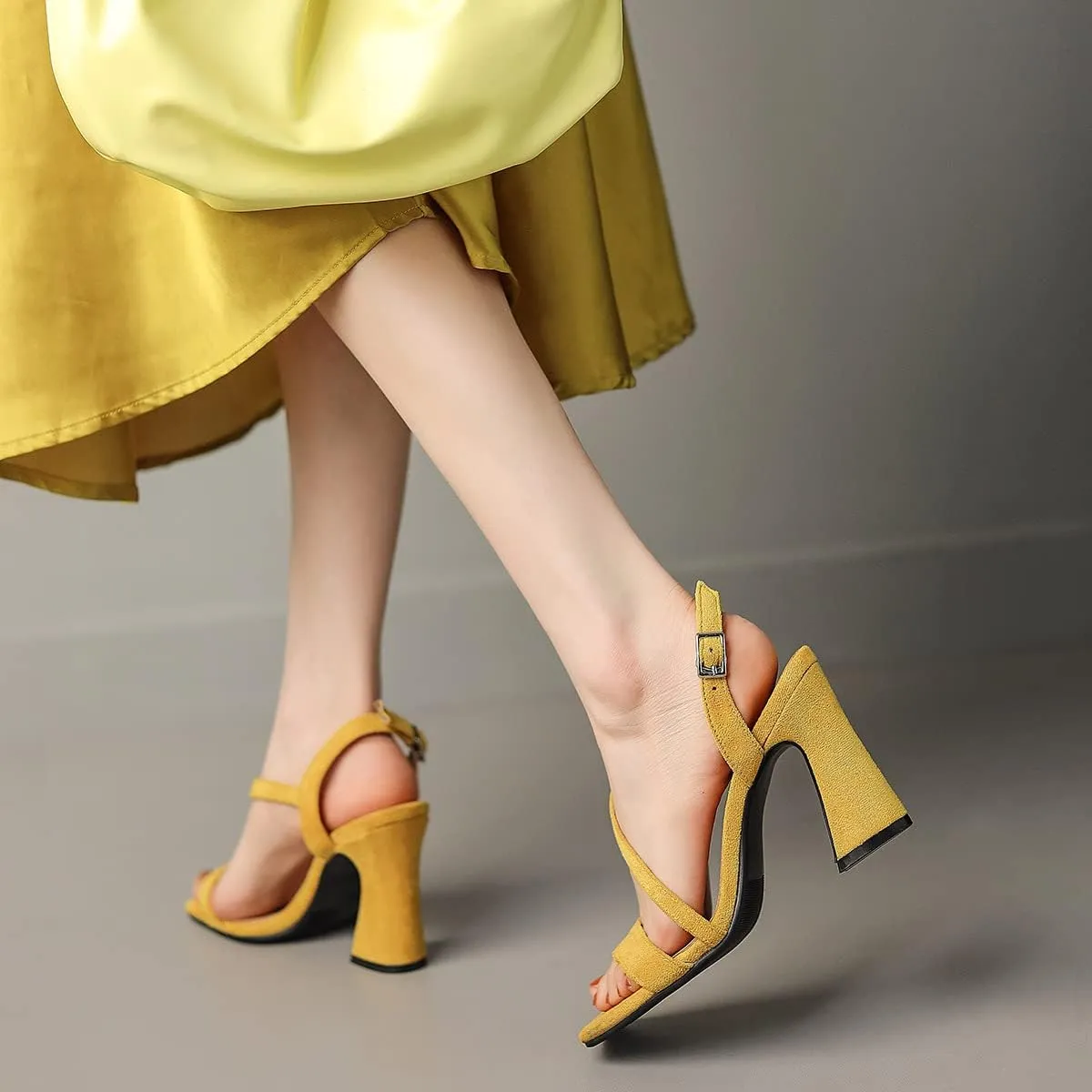 Roimaash Women Elegant Dressy Sandals Chunky Heels Open Toe Strappy Summer Shoes Slingback