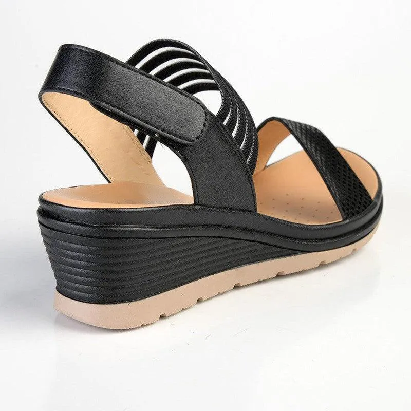 Soft Style by Hush Puppies - Soft Pomona Sandal - Black