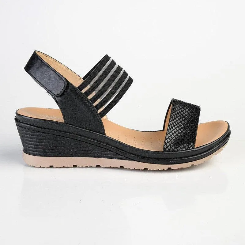 Soft Style by Hush Puppies - Soft Pomona Sandal - Black