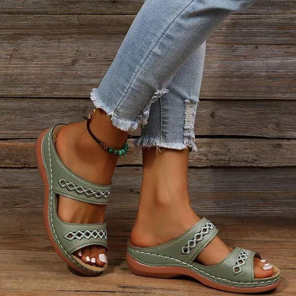Women'S Vintage Round Toe Wedge Comfort Slippers 08926539C